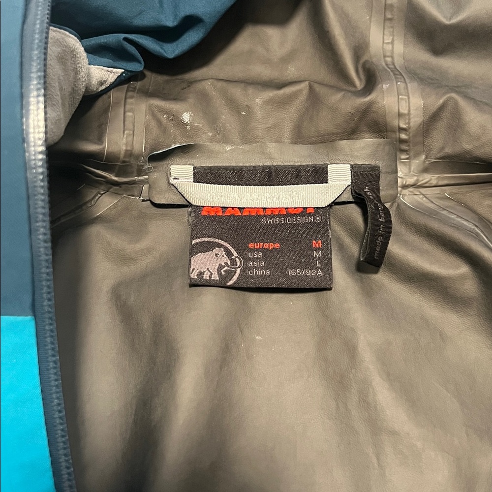 Mammut Gore-Tex Women’s Rain Waterproof Jacket - Picture 3 of 3